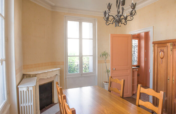 MAISON ANCIENNE , A RENOVER , CARACTERE , GARAGE , JARDINET — photo 3