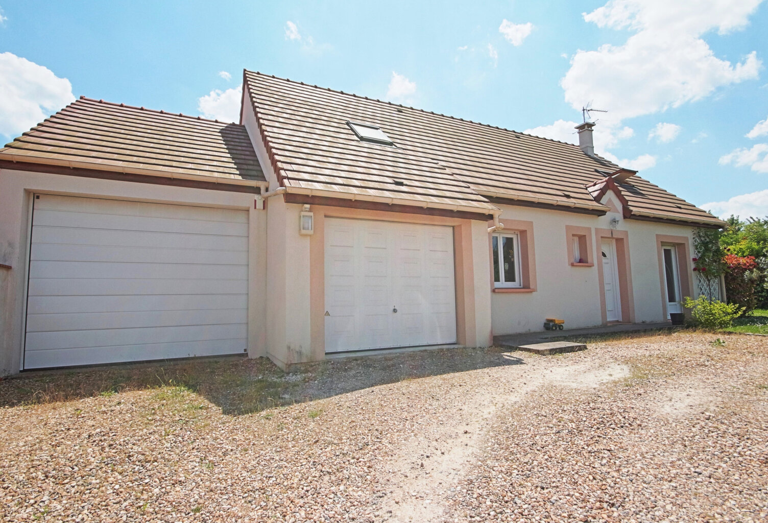 Maison Familiale et Spacieuse à Villemandeur — photo 1
