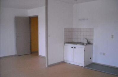 location appartement 285 € CC /mois à proximité de Reuil (51480)