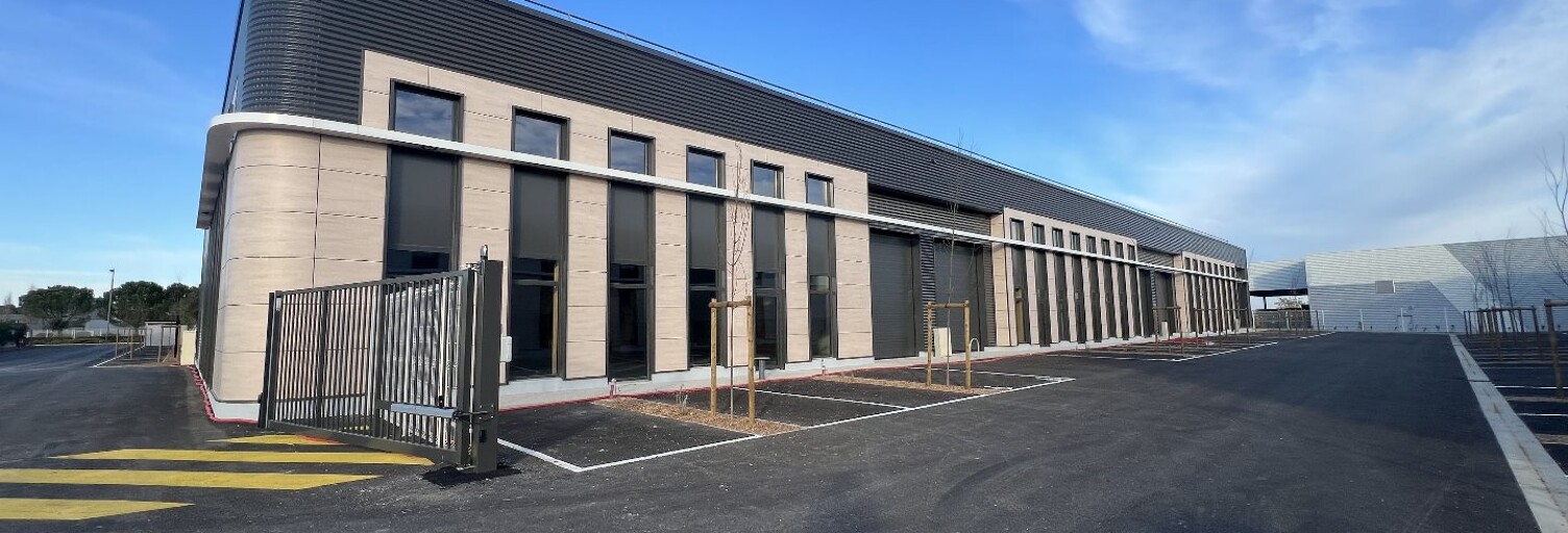 Commerce  278 m² à louer à Gallargues-le-Montueux (30660)