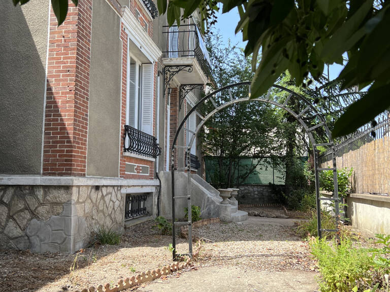 APPARTEMENT 4 PIECES SENS — photo 1