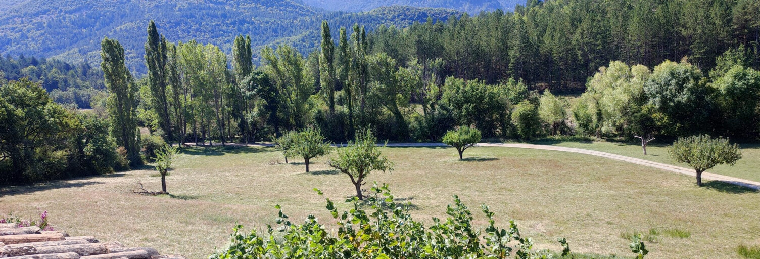 Maison 13 Pièces 370 m² à vendre à Montbrun-les-Bains (26570)