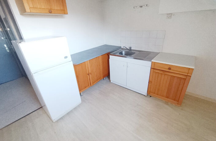 Appartement T2, proche centre — photo 2