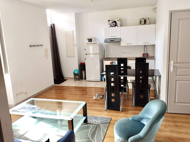 ROQUEMAURE -T3- 53 M² — photo 1