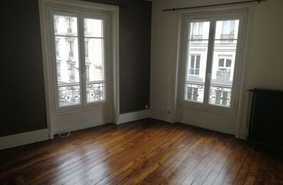 location appartement 2 365 € CC /mois à proximité de Le Kremlin-Bicêtre (94270)