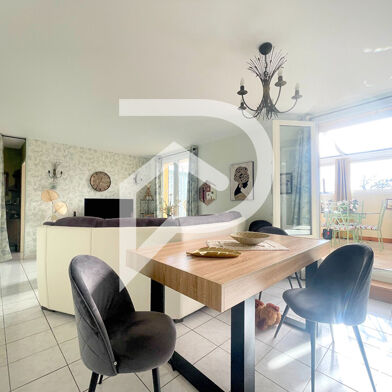 Appartement 4 pièces 326500 €