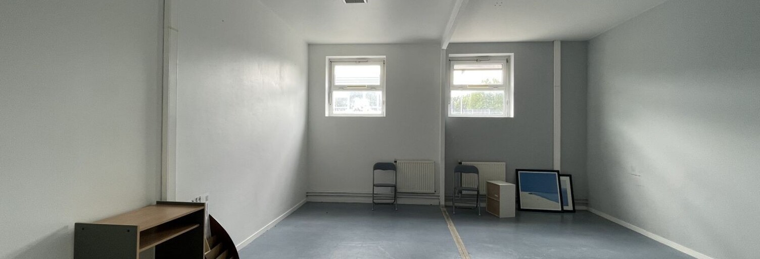 Bureau  30 m² à louer à Saint-Jacques-de-la-Lande (35136)