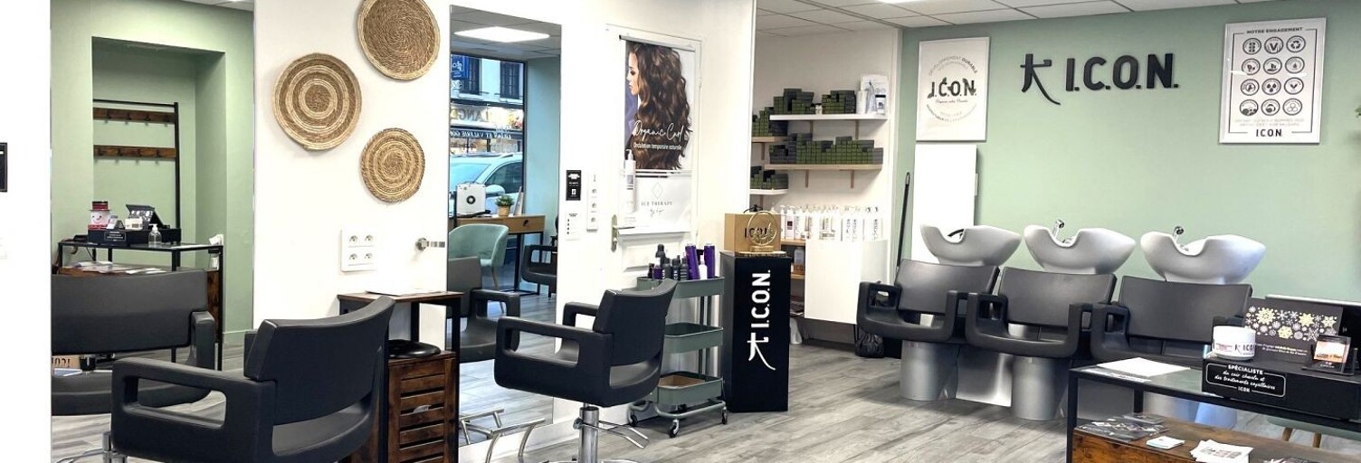 Commerce  93 m² à vendre à Bourg-Achard (27310)