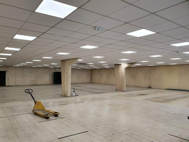 Local commercial — photo du bien