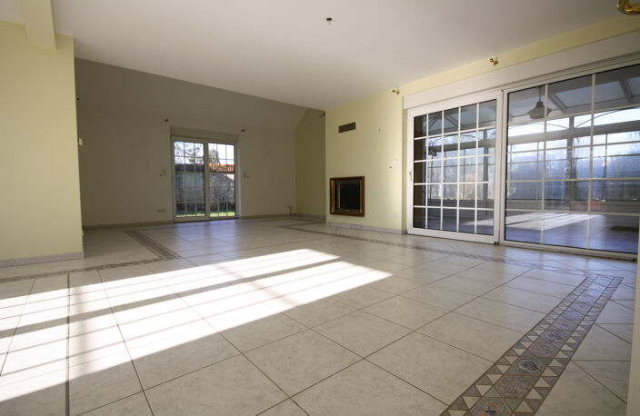 EN EXCLUSIVITE A GUEUX magnifique maison en coeur de village 5 chambres minimum RARE ! — photo 5