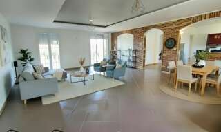 Maison 8 Pièces 233 m² à vendre à Feugarolles (47230)