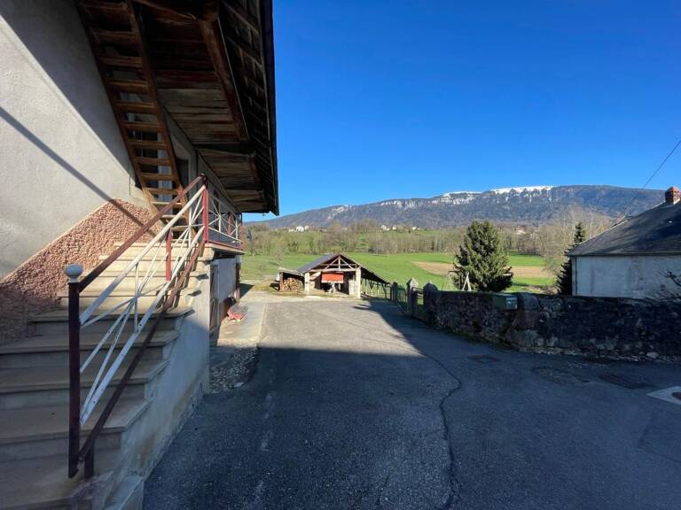 Bâtisse mitoyenne à vendre, à Mûres — photo 1