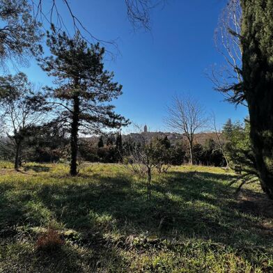 Terrain  185000 €