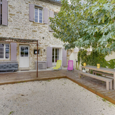 Maison 10 pièces 250 m²