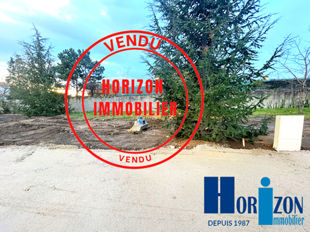 EXCLUSIVITE: RARE TERRAIN PLAT ANDREZIEUX-BOUTHEON — photo du bien