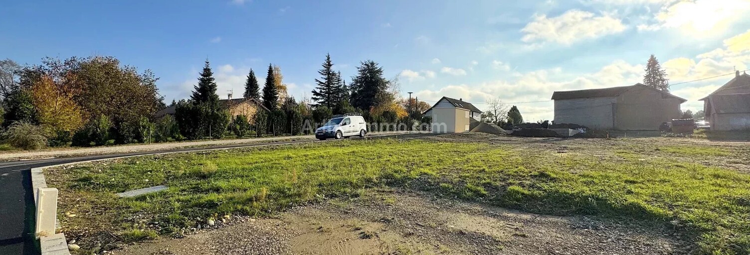Terrain  445 m² à vendre à Saint-Sorlin-de-Morestel (38510)