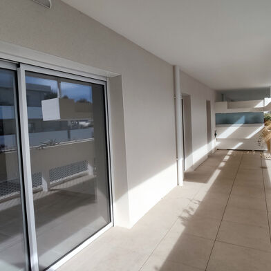 Appartement 3 pièces 275000 €