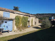 DE TERRAIN PRÉS ET FORETS + 320 M2 DE DÉPENDANCES — photo 2