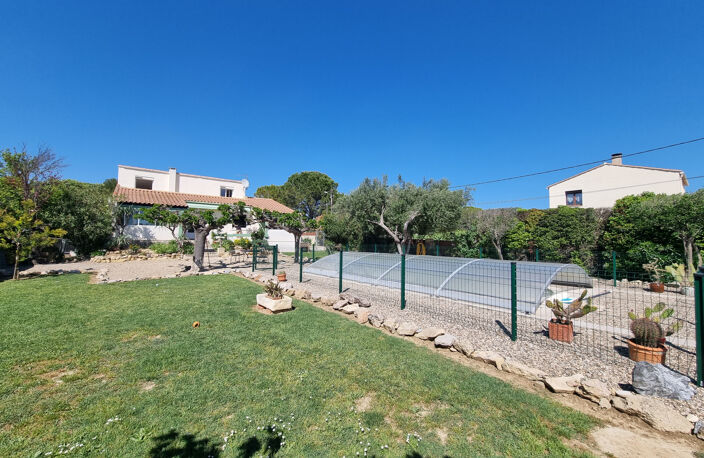 Maison de 115m2 sur un terrain de 1015m2 avec piscine et gar — photo 2