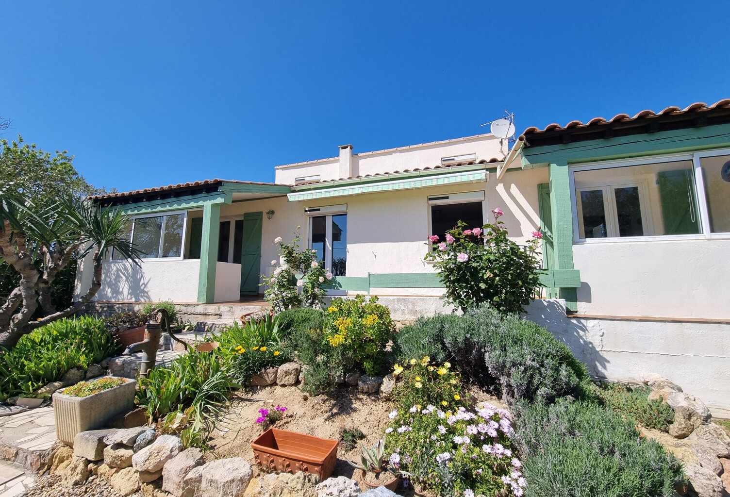 Maison de 115m2 sur un terrain de 1015m2 avec piscine et sou — photo 1