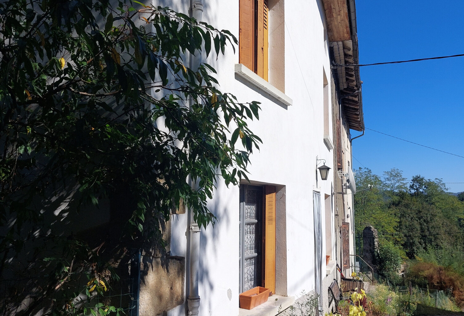 MAISON DE VILLAGE  149m2 ET SON HANGAR DURBAN-SUR-ARIZE. — photo 1