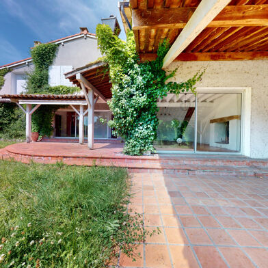 Maison 7 pièces 399000 €