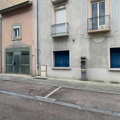 Bureau 5 pièces 895 €