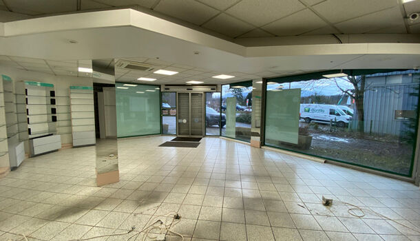 Local commercial 3 pièces  à louer Renage 38140