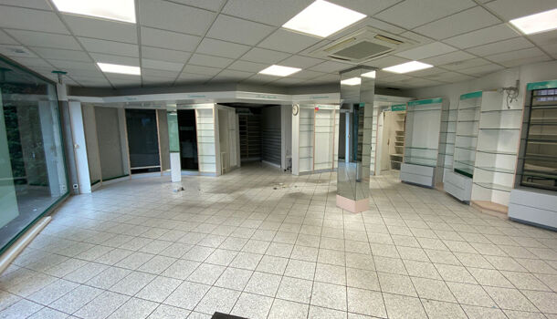 Local commercial 3 pièces  à louer Renage 38140