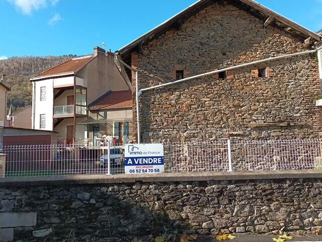 Viviez- 2 maisons-grange-cour et garage- EXCLUSIVITE- — photo du bien
