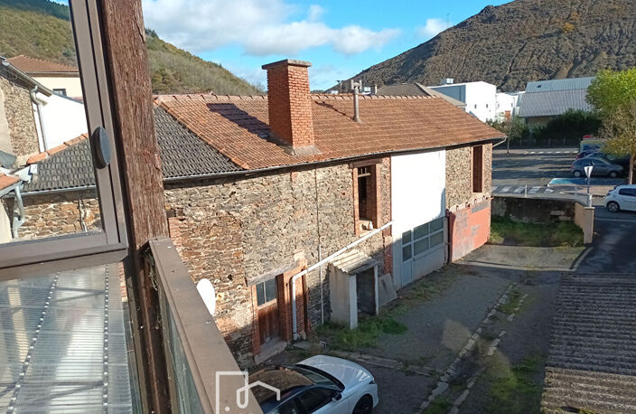 Viviez- 2 maisons-grange-cour et garage- EXCLUSIVITE- — photo 3