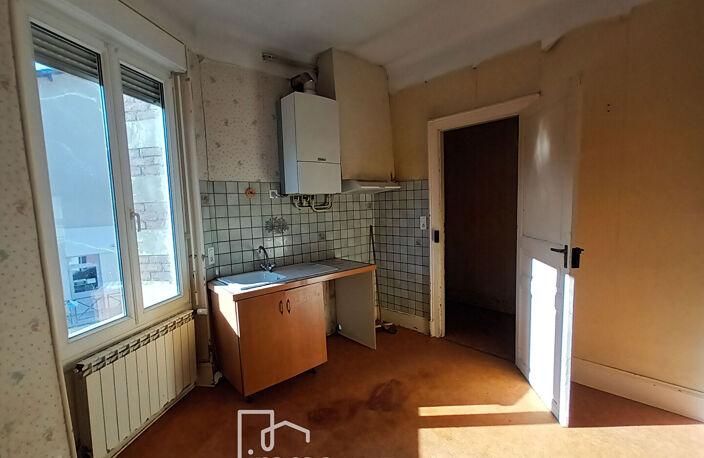 Viviez- 2 maisons-grange-cour et garage- EXCLUSIVITE- — photo 5
