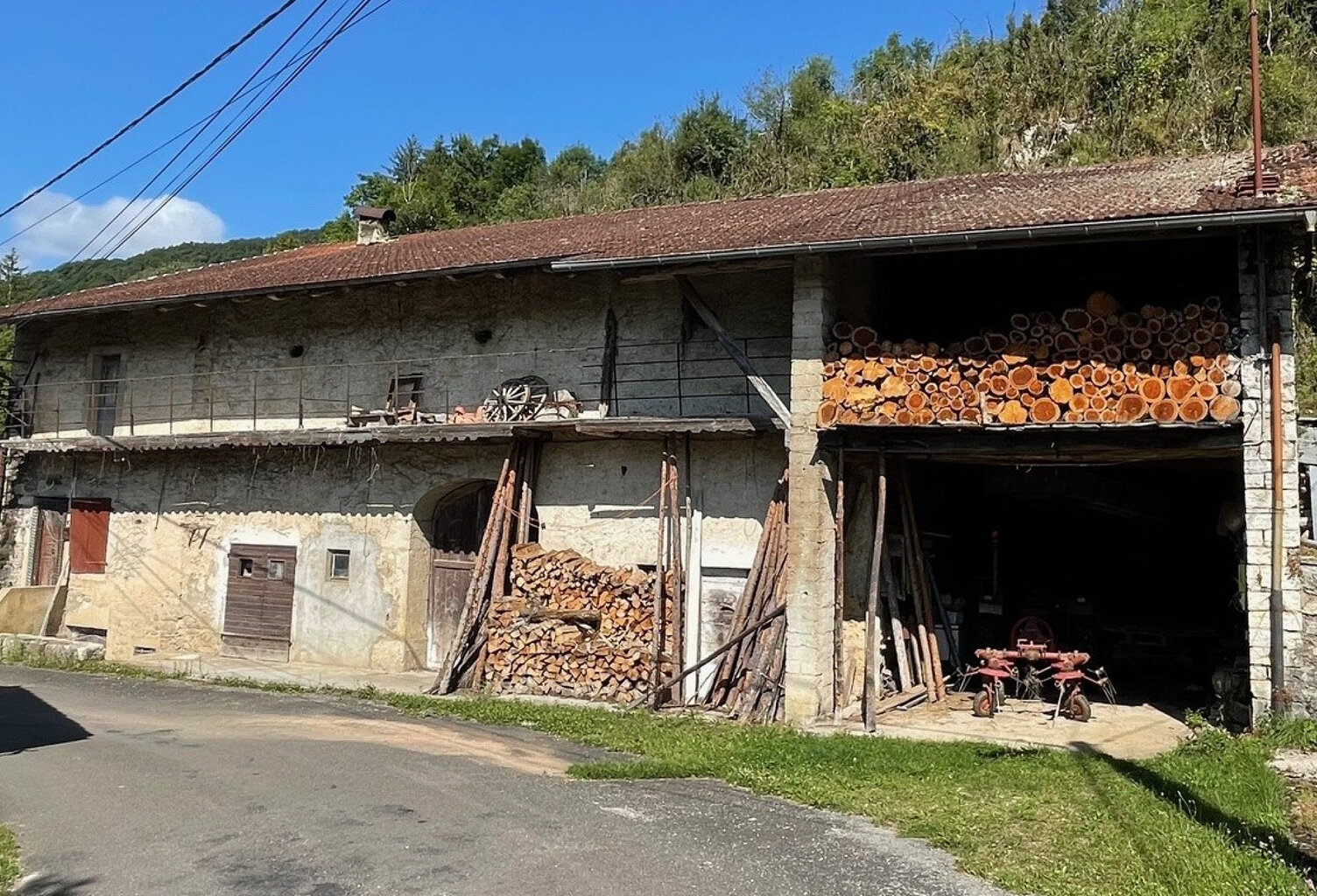 Maison de village entièrement à rénover, à proximité de la R — photo 1