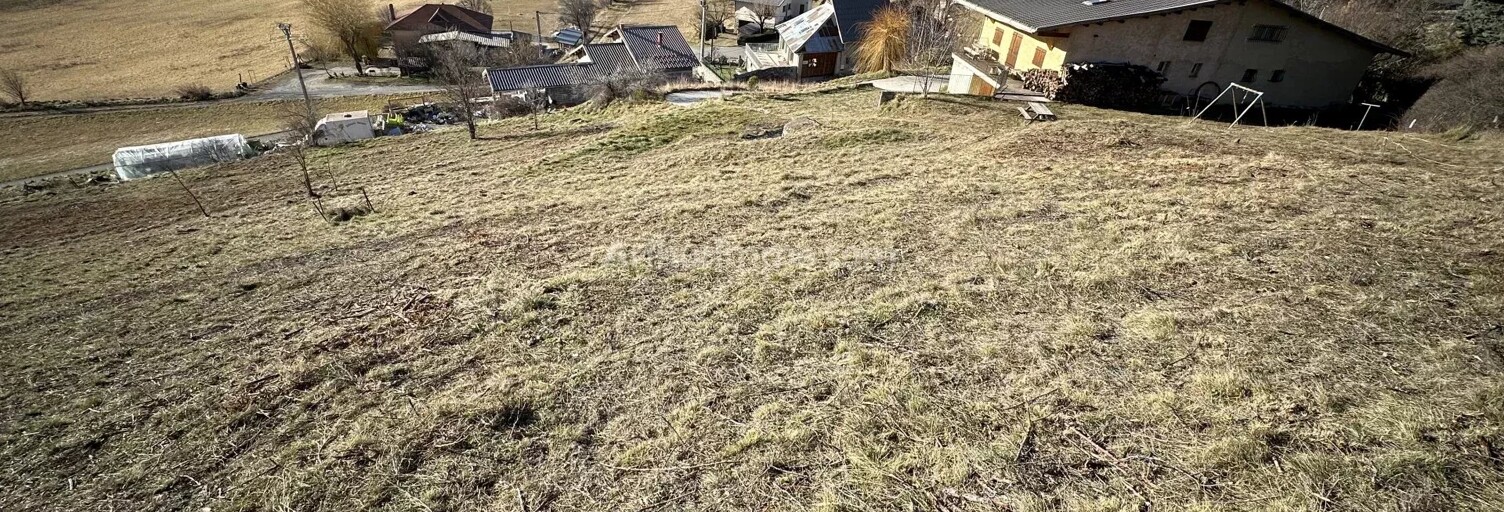 Terrain  1237 m² à vendre à Thorame-Haute (04170)