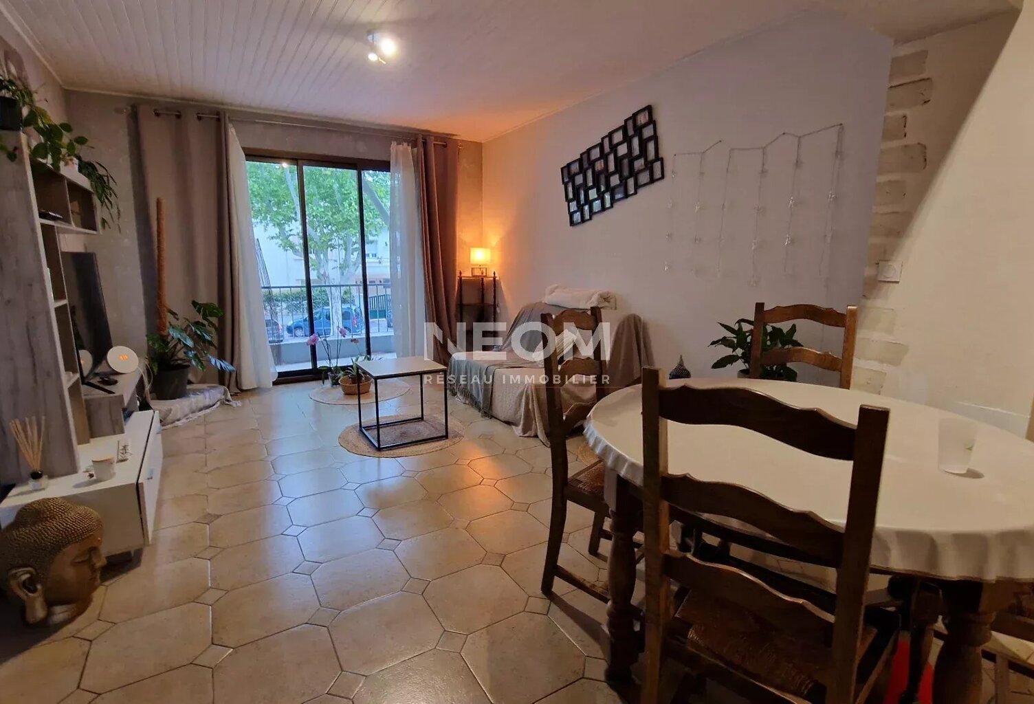 T4 AVEC BALCON ET GARAGE — photo 1