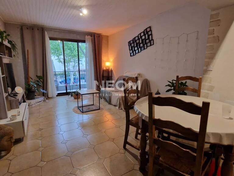 T4 AVEC BALCON ET GARAGE — photo 1