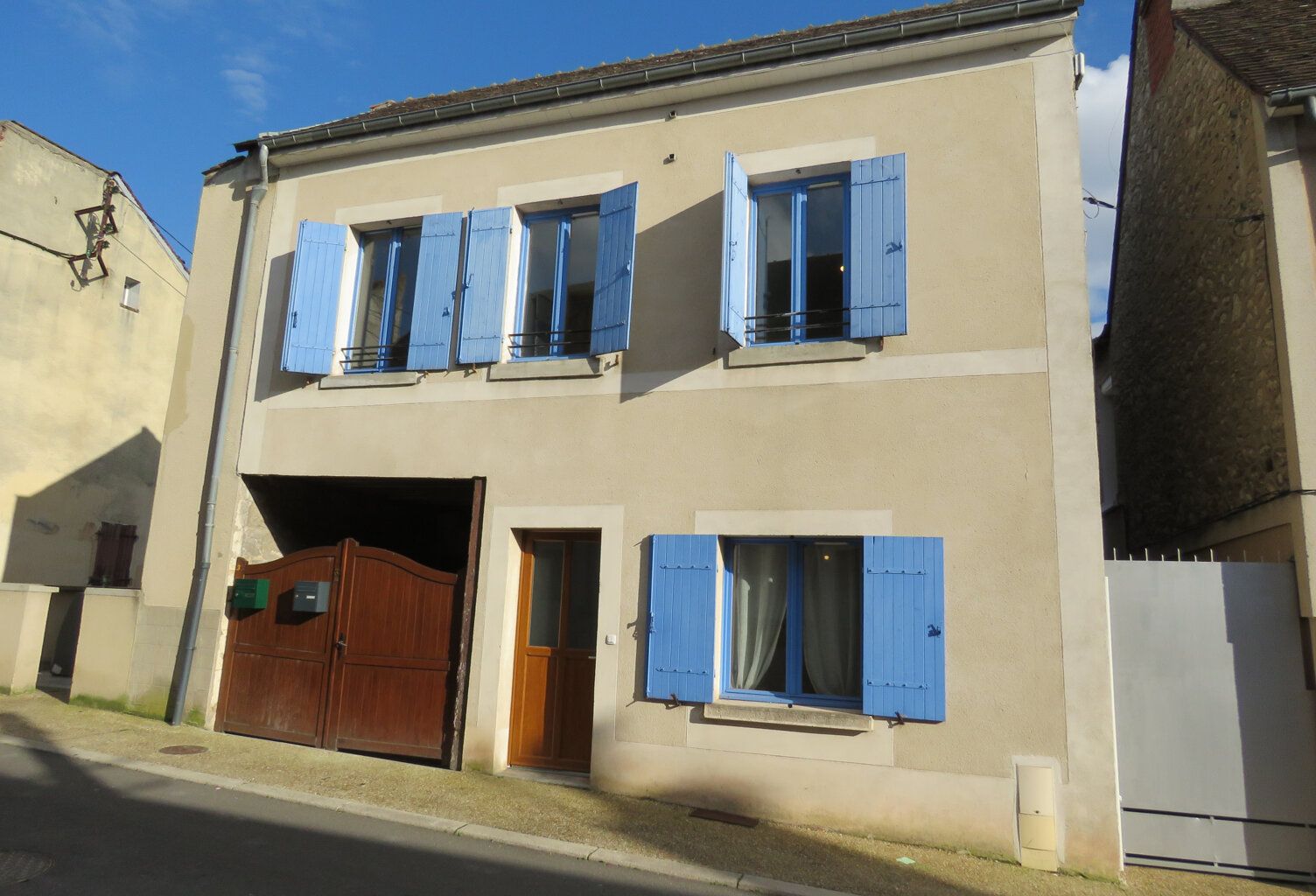 Charmante Maison de Ville au Coeur de Montargis — photo 1