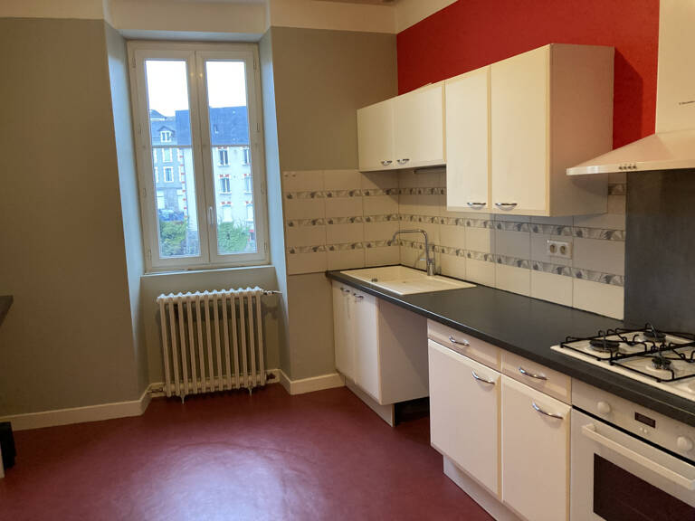 Grand T3 dans petite copro — photo 1