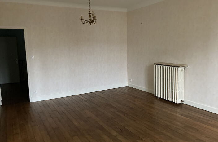Grand T3 dans petite copro — photo 2
