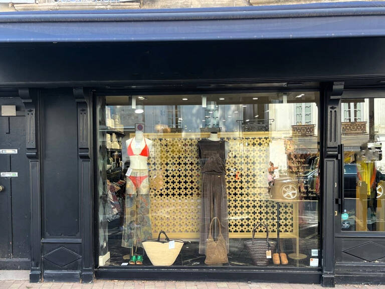 AVIGNON FONDS DE COMMERCE RUE JOSEPH VERNET — photo 1