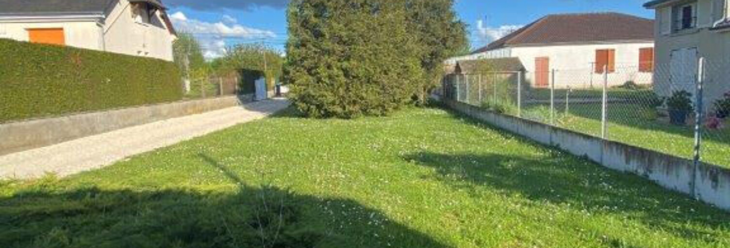 Terrain  337 m² à vendre à Neuville-aux-Bois (45170)