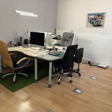 Commerce  210000 €