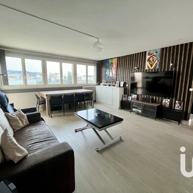 Appartement 5 pièces 174000 €