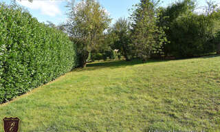 Terrain  672 m² à vendre à Porte des Pierres Dorées (69400)