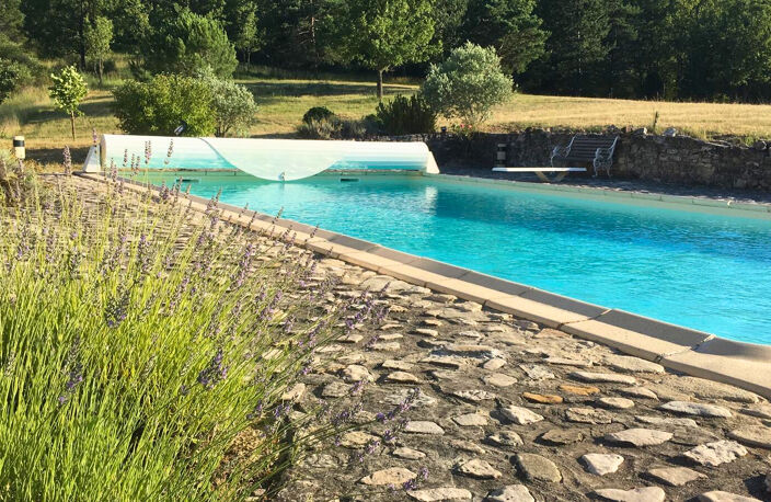 Propriété avec piscine et jardin — photo 4
