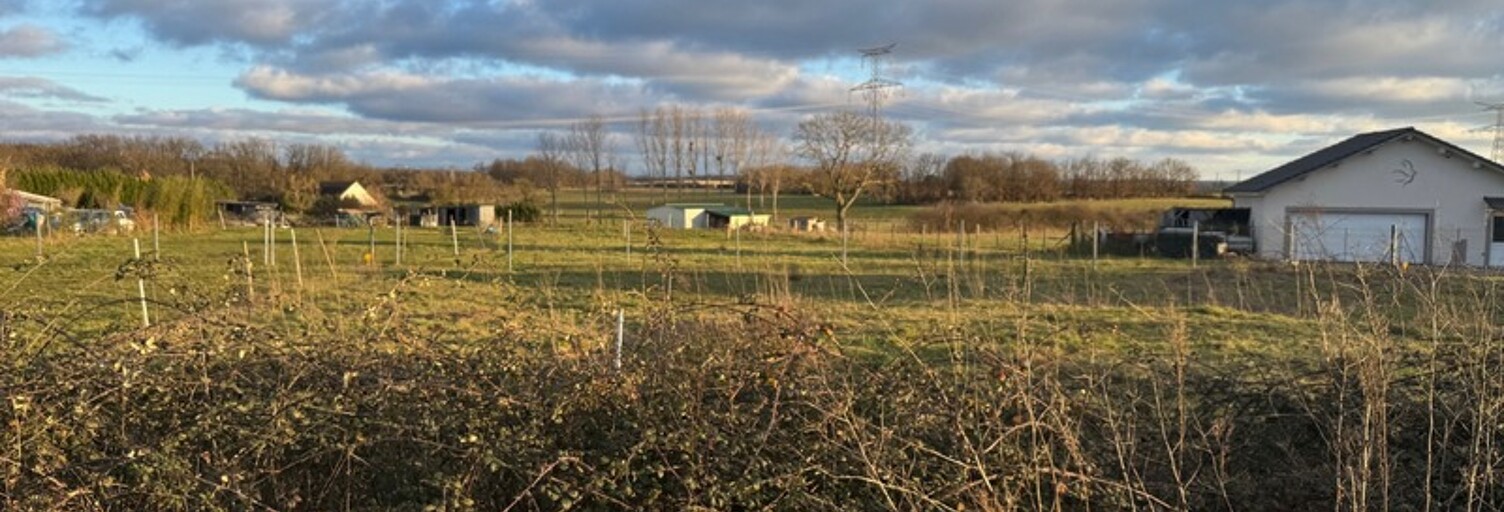 Terrain  800 m² à vendre à Saint-Pont (03110)