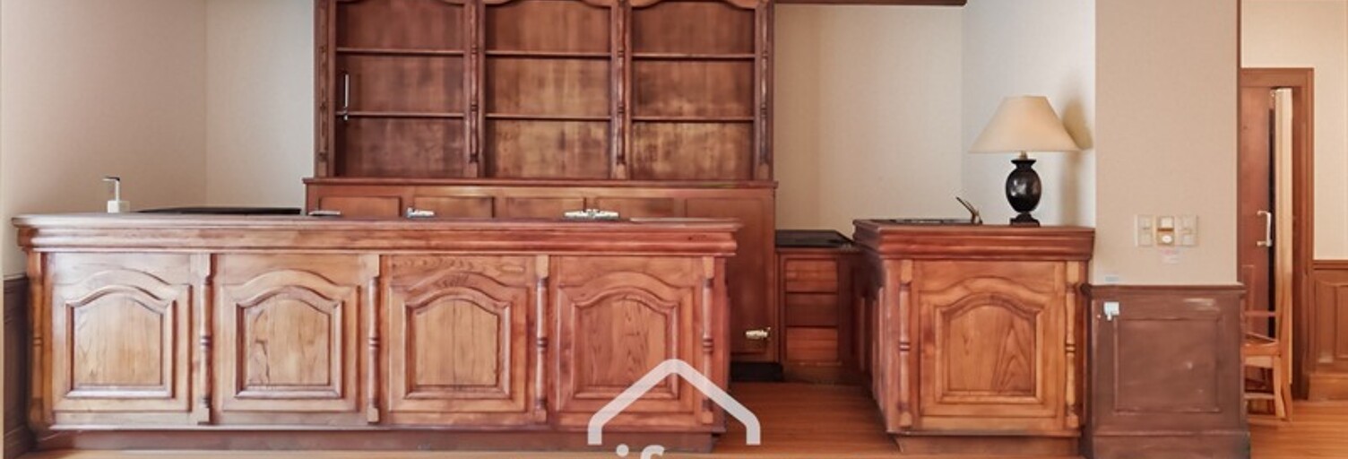 Commerce 15 Pièces 378 m² à vendre à Sauveterre-la-Lémance (47500)