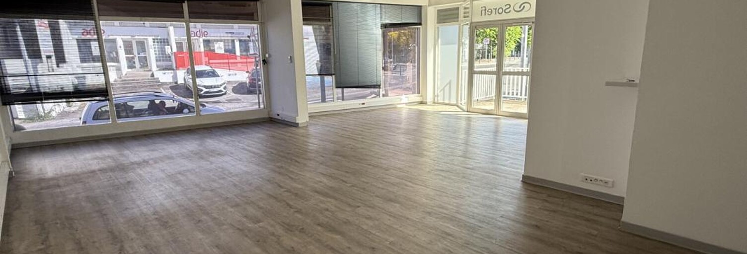 Bureau  350 m² à louer à Saint-Denis (97400)