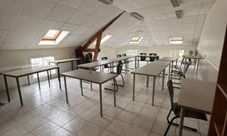 Bureau  142 m² à louer à Angers (49000)