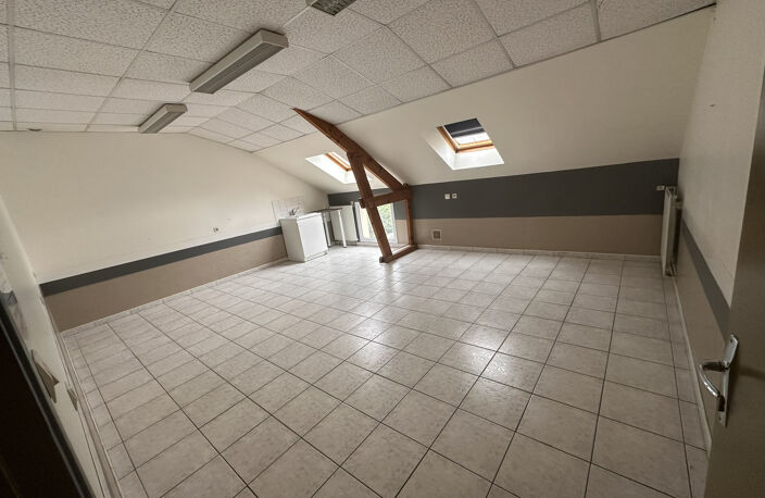 A louer 142m2 de bureaux   Angers / St Serge — photo 3